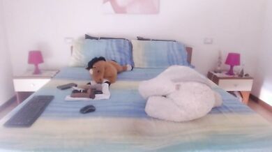 Afrodite1974 -  Il ritorno di Luana Borgia che si masturba in cam