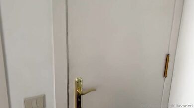 Giulia in un bel trio MMF con due amici