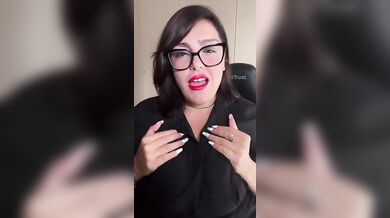 La professoressa napoletana tettona