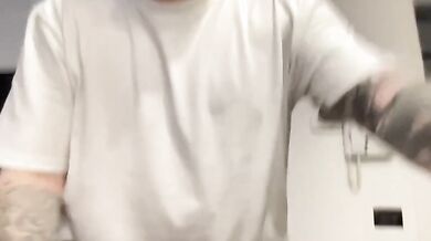 Puttanella italiana 18 enne scopata dal fidanzato