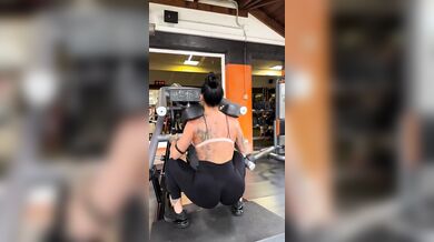 Denise Buranello quanto è fica la Milf di Pescara de La Pecora Nera