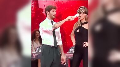 Anna Tatangelo brava con la bocca