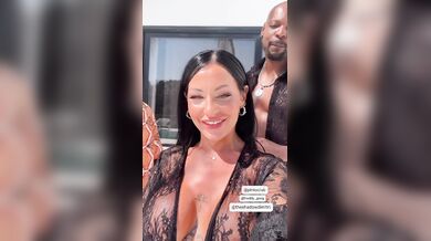 Margot Profumosa Caserta con due negroni