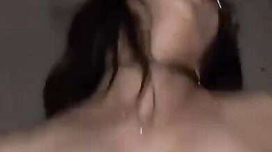 Galoppata teen con belle tettone