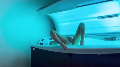 Marika Milani sesso al solarium