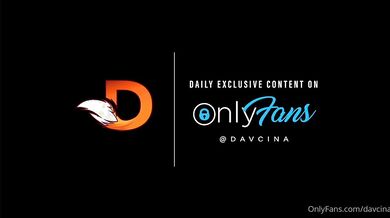 La studentessa passa l'esame dando il culo al professore