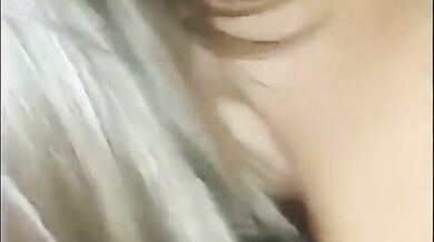 Fatela godere mia moglie puttana - Scopata da due cazzi davanti al cornuto