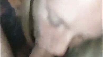 Fatela godere mia moglie puttana - Scopata da due cazzi davanti al cornuto