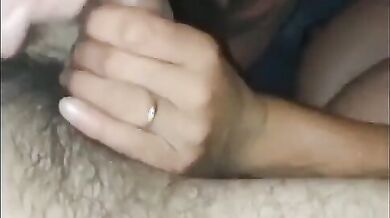 Fatela godere mia moglie puttana - Scopata da due cazzi davanti al cornuto