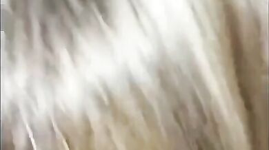 Fatela godere mia moglie puttana - Scopata da due cazzi davanti al cornuto