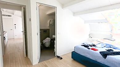 Vera esibizionista italiana arrapa sconosciuti