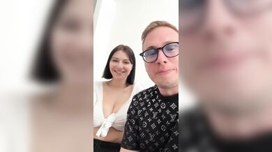 Stefania Meloni gira un porno col famoso scopritore di talenti friulano