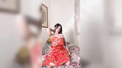 Alex Mucci lesbo con amica tatuata OF