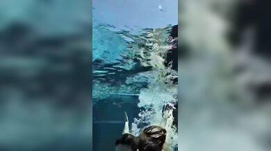 Asia Gianese sexy in vacanza