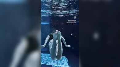 Asia Gianese sexy in vacanza