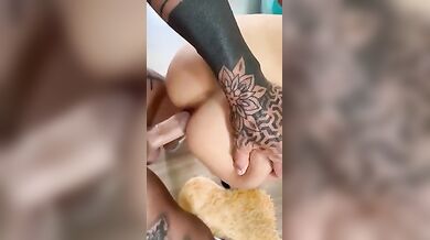 Giorgia scopata in bagno a pecorina