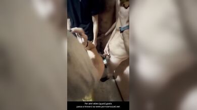 Orgia Calippo tour Ambra e Viki scopate dai loro fans