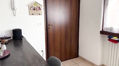 Se ti piace tanto fare la troia quando esci vediamo quanto godi nel culo