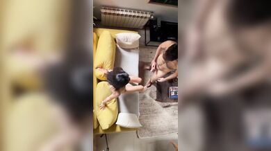 Coppia amatoriale in una bella scopata casereccia