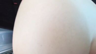 Ragazza italiana scopata in auto al primo appuntamento