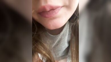 Camgirl italiana tettona in live