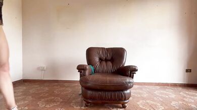 Mettiti a pecorina che ti inculo