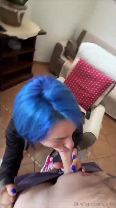 Hai il cazzo enorme ma mi piace troppo