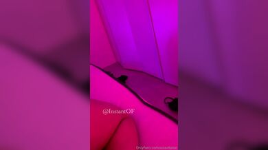 Asia siciliana nuovo video porno scopata da amico OF