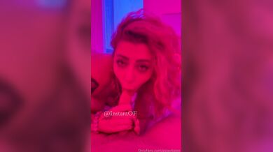 Asia siciliana nuovo video porno scopata da amico OF