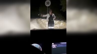 Mi dai un passaggio in cambio della fica?