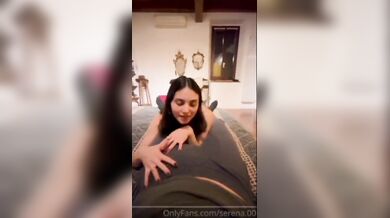 Rilassante pompino Pov fidanzata sul letto