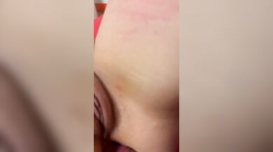 Il mio collega prova a incularmi