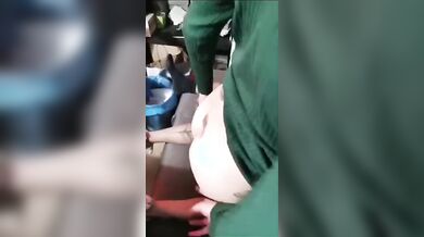 Guarda cornuto come mi entra bene nella fica