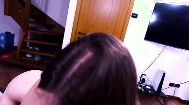 Comincia a piacermi prenderlo tutto nel culo