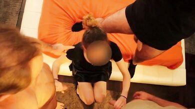 Gang bang con moglie cuckold