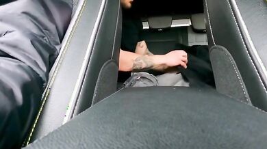 Moglie si scopa l'autostoppista