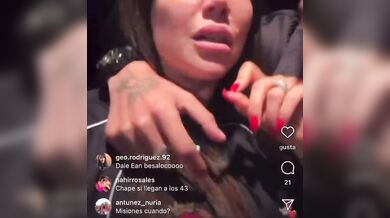 Wanda Nara col fidanzato in live IG