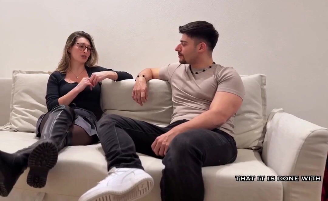 Casting italiana social famoso prima volta con pornoattore
