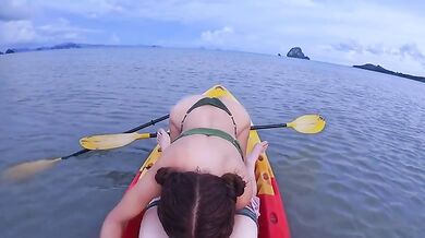 Scopata in canoa in vacanza