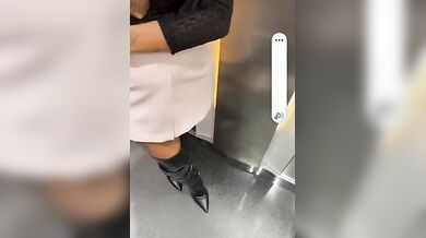 Pompino in ascensore Milf troi caserta