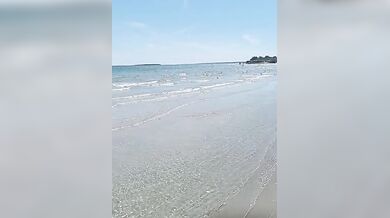 Ditalino moglie pugliese in spiaggia