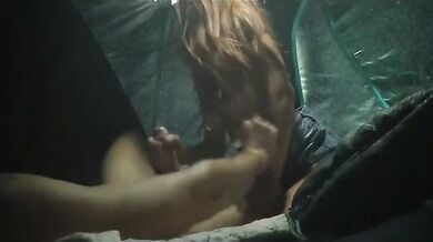 Pompino in campeggio giovane fidanzata