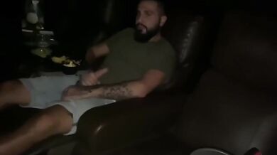 Sega e bel pompino al cinema ragazza italiana