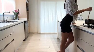 Scopo la mia bellissima moglie in cucina