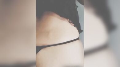 Moglie troia scopata a pecorina nel parcheggio amatoriale