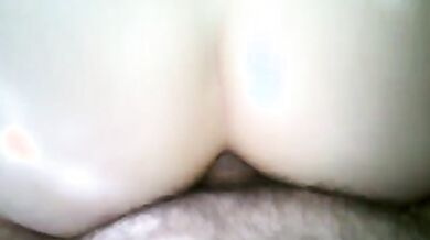 Ti scopo il culo piano e lo riempio