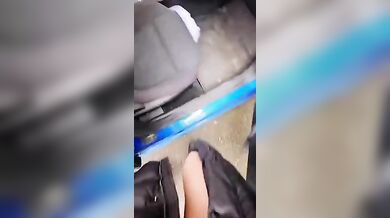 Sali in macchina che ti faccio un pompino