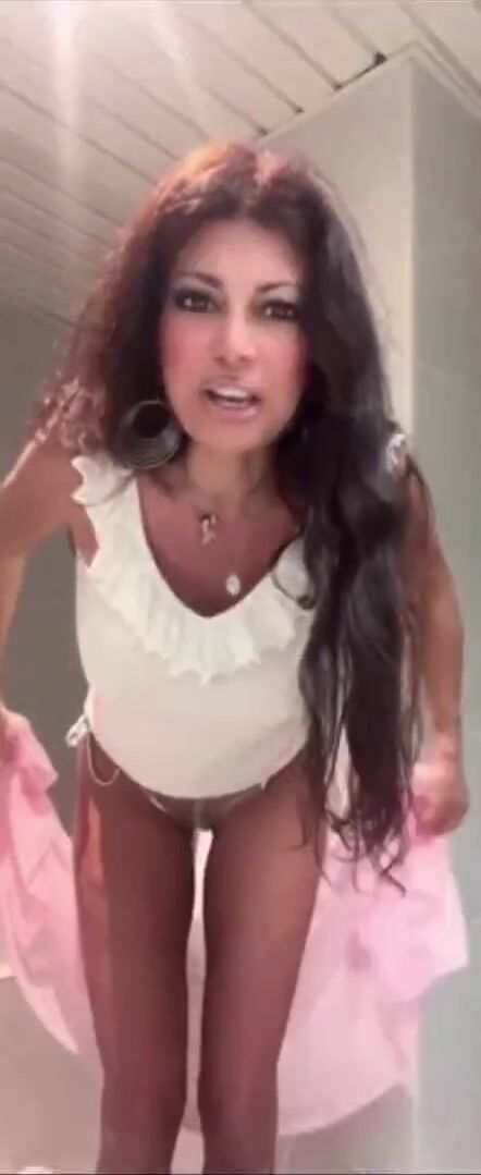 Paola Mercurio Milf fica in diretta
