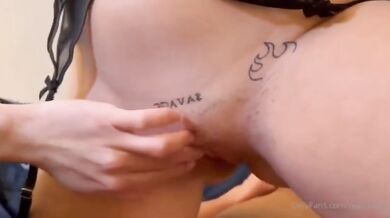 Pompino e scopata biondina tettona social