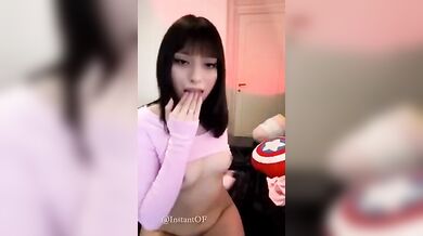 Teen social 2007 si masturba in live con fan